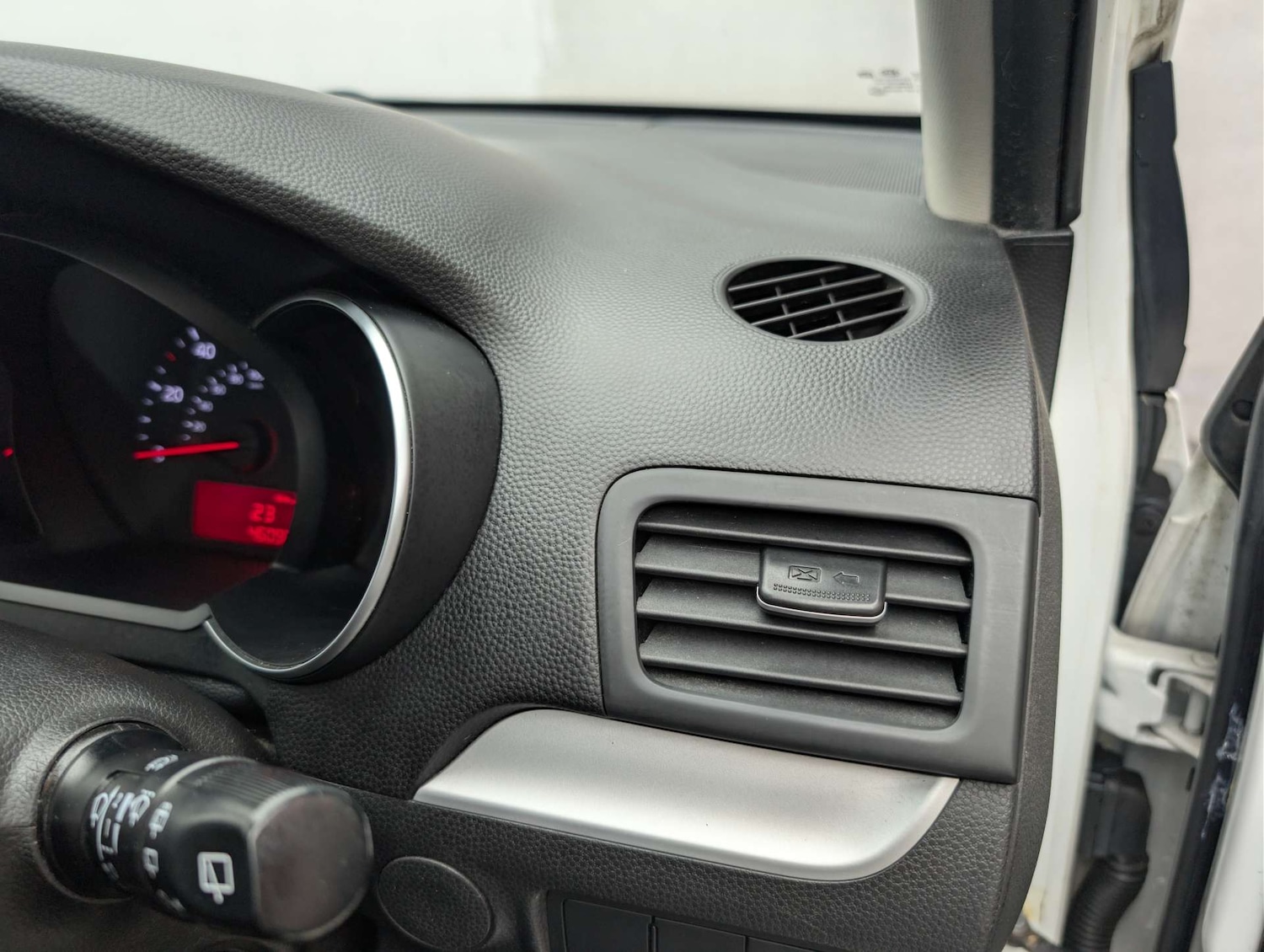 Used Kia Picanto 2016 for sale - 77845672: Photo 21