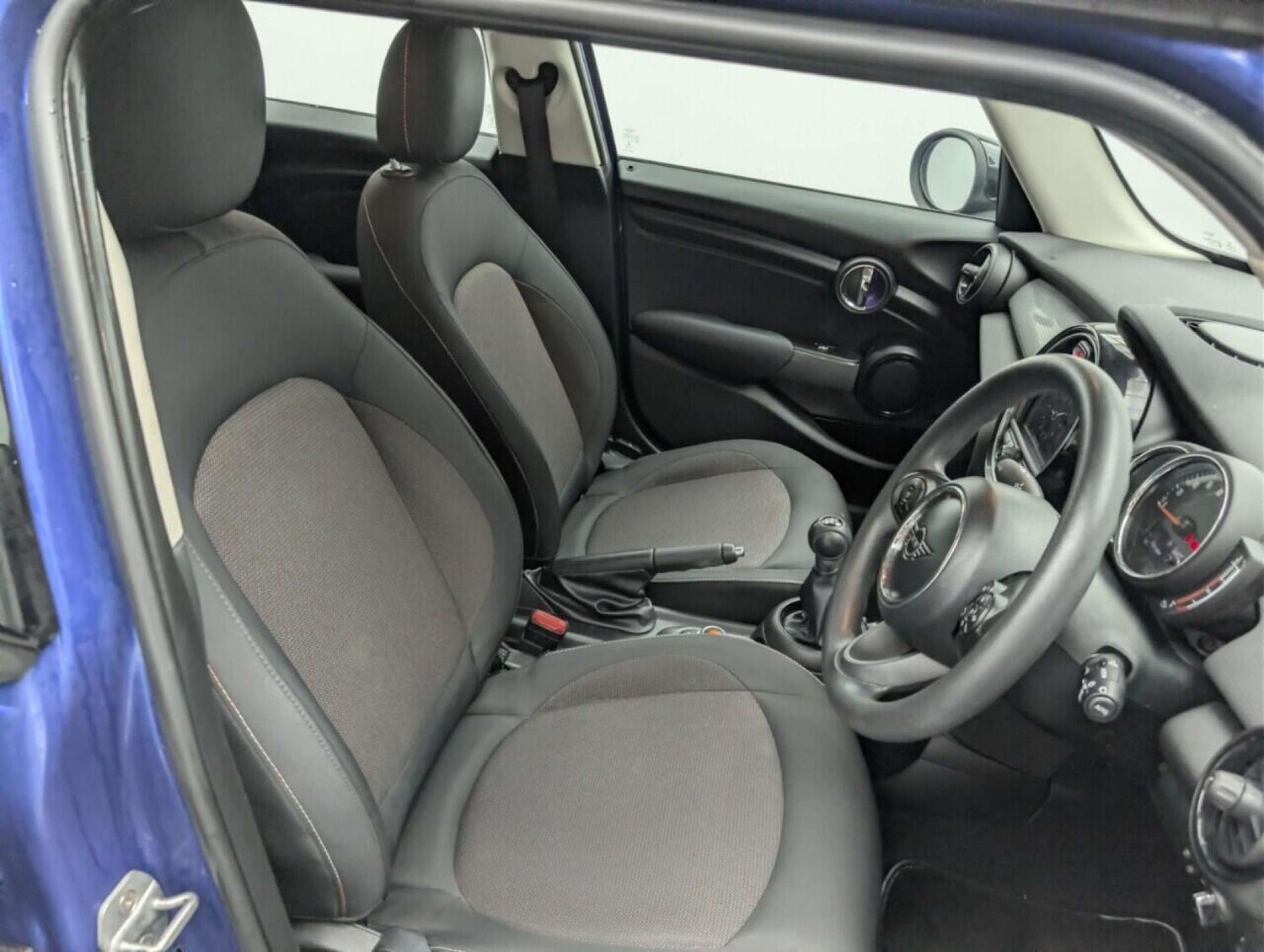 Used MINI Hatch 2019 for sale - 77714395: Photo 12