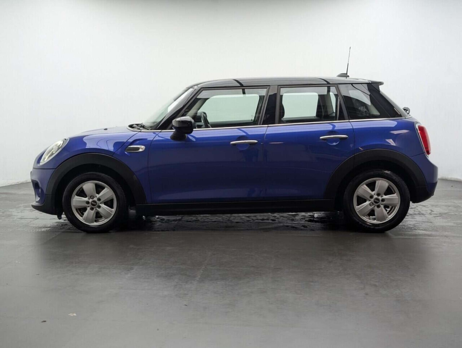 Used MINI Hatch 2019 for sale - 77714395: Photo 5