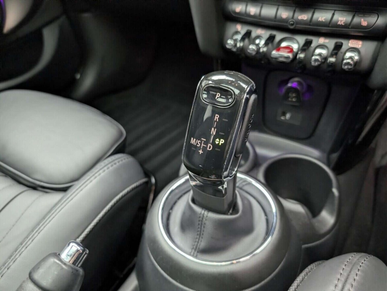 Used MINI Hatch 2020 for sale - 77713037: Photo 15