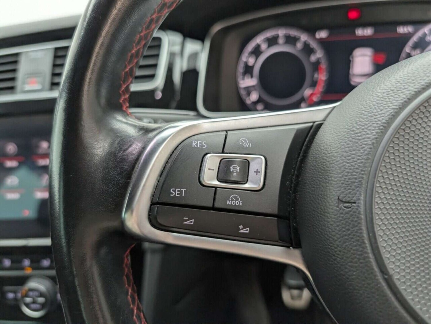 Used Volkswagen Golf 2017 for sale - 77713263: Photo 16