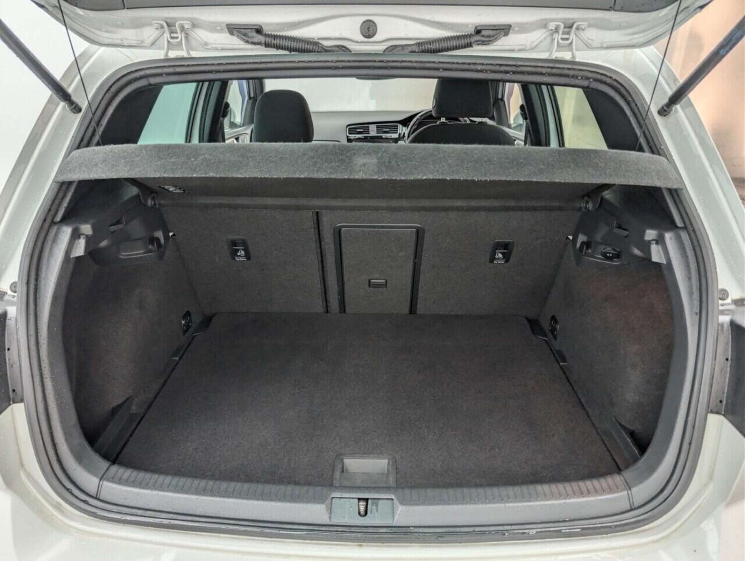 Used Volkswagen Golf 2017 for sale - 77713263: Photo 23