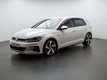 Used Volkswagen Golf 2017 for sale - 77713263: Photo
