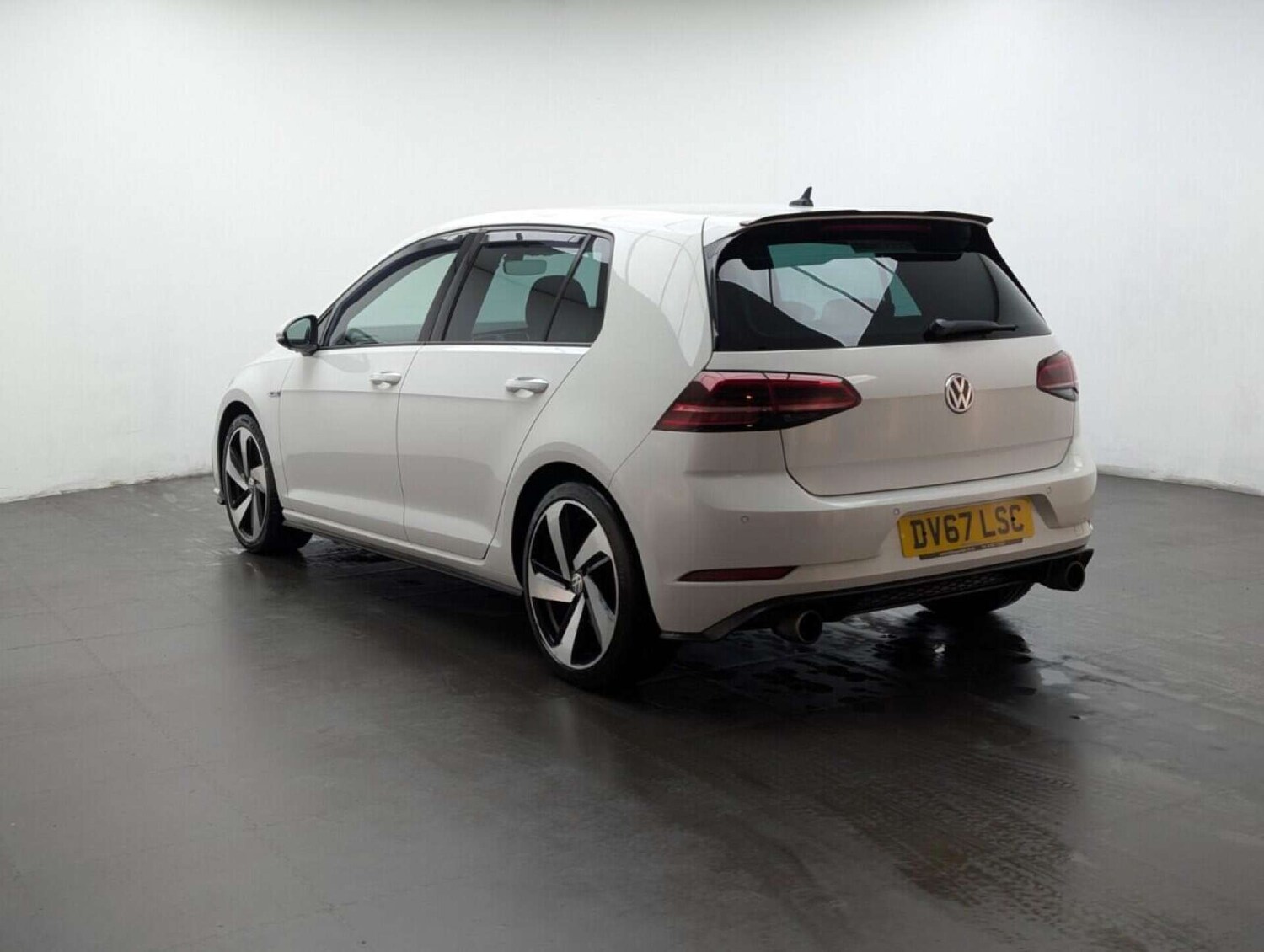 Used Volkswagen Golf 2017 for sale - 77713263: Photo 6