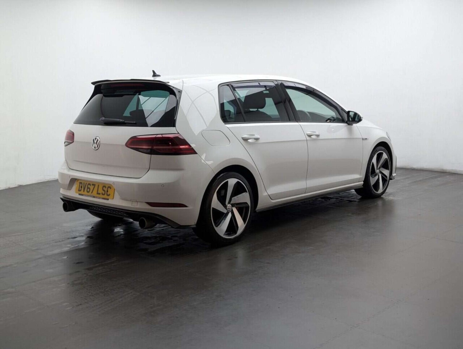 Used Volkswagen Golf 2017 for sale - 77713263: Photo 8