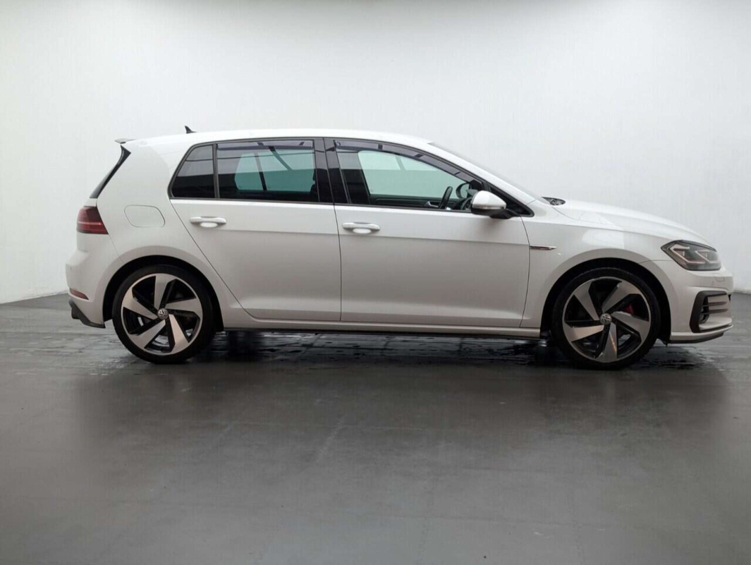 Used Volkswagen Golf 2017 for sale - 77713263: Photo 9