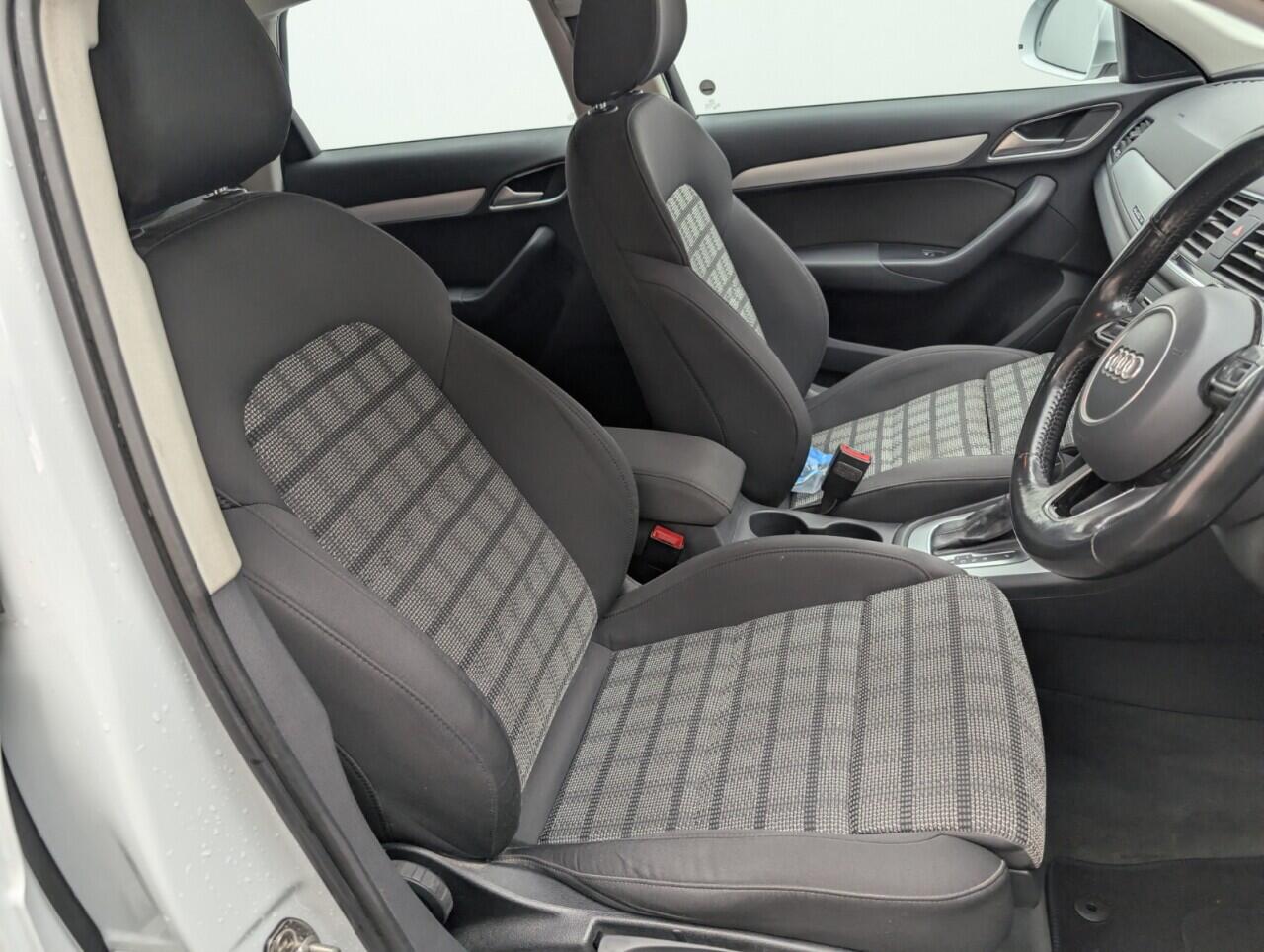 Used Audi Q3 2017 for sale - 76425699: Photo 12