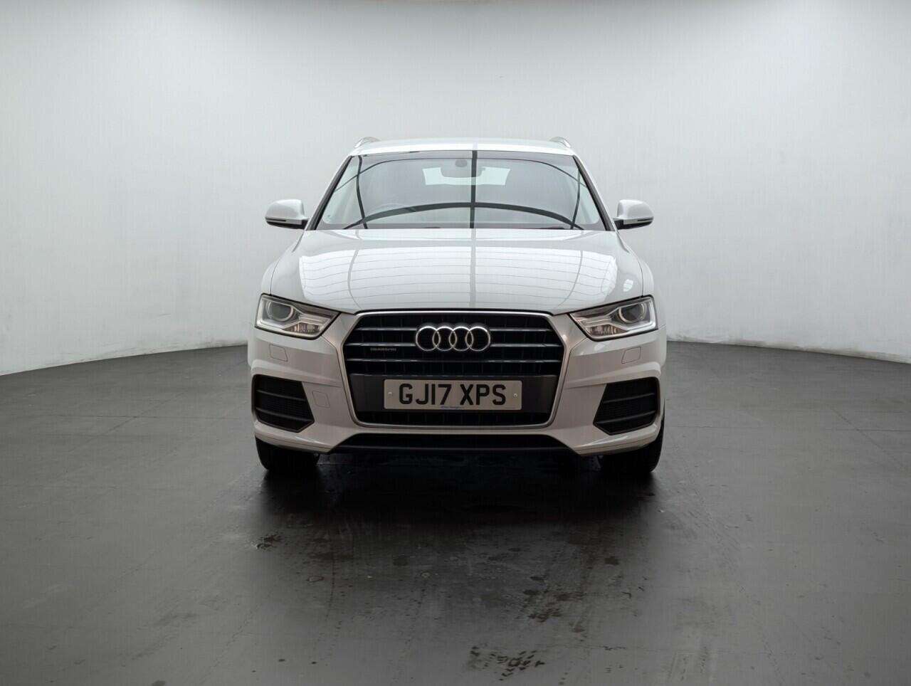 Used Audi Q3 2017 for sale - 76425699: Photo 3