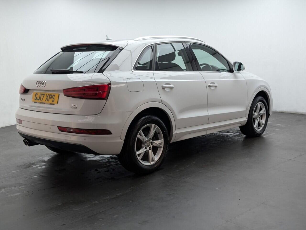 Used Audi Q3 2017 for sale - 76425699: Photo 8