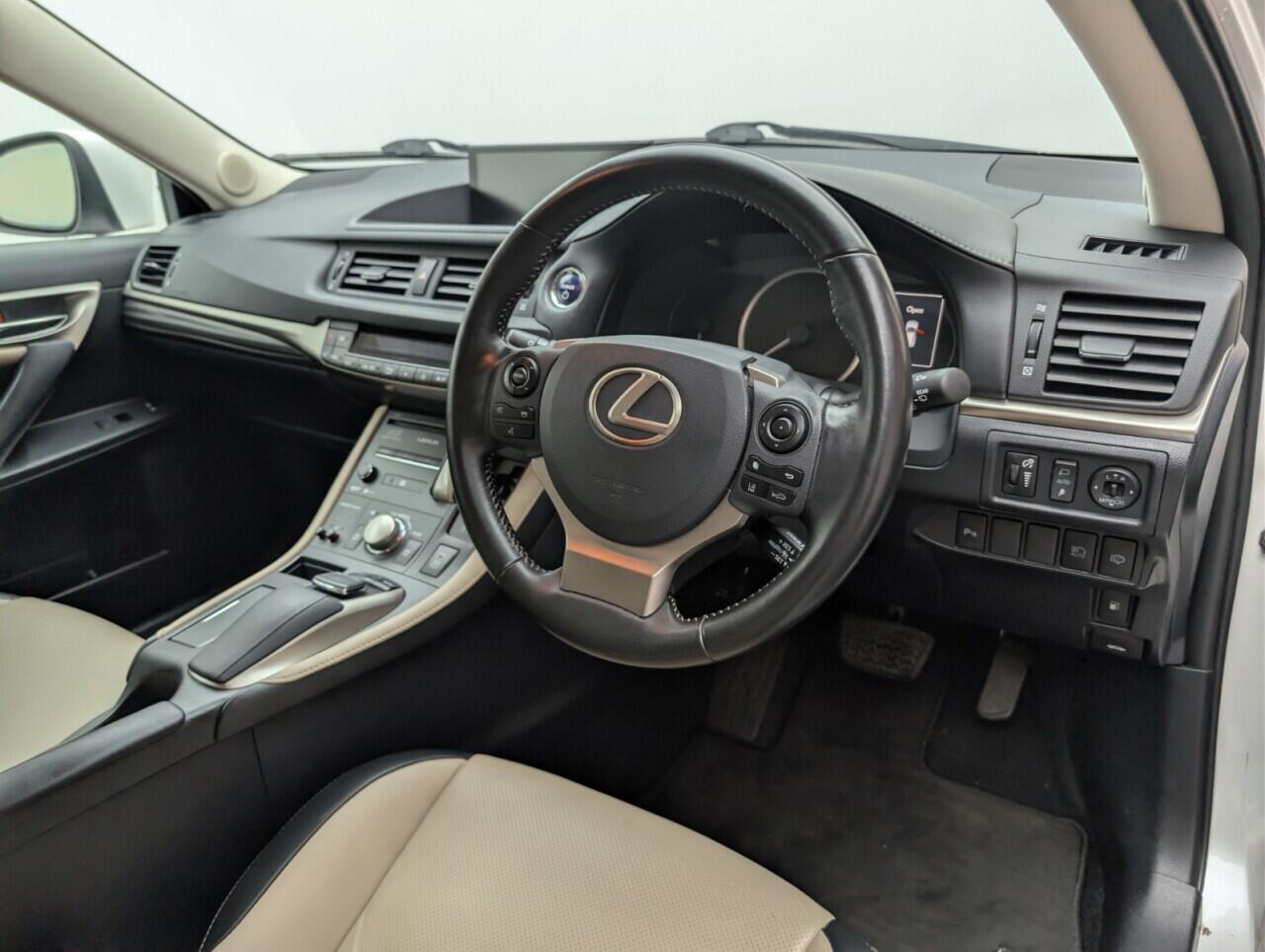 Used Lexus CT 2019 for sale - 76549870: Photo 11