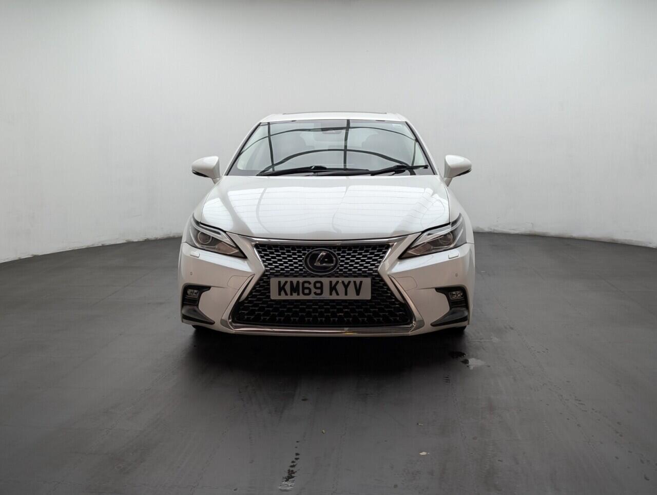 Used Lexus CT 2019 for sale - 76549870: Photo 3