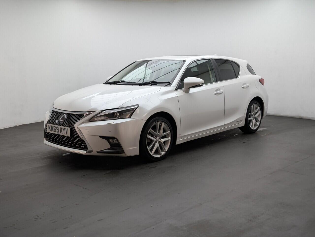 Used Lexus CT 2019 for sale - 76549870: Photo 4