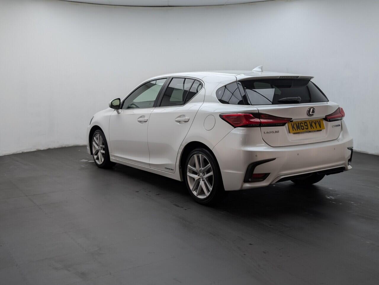 Used Lexus CT 2019 for sale - 76549870: Photo 6