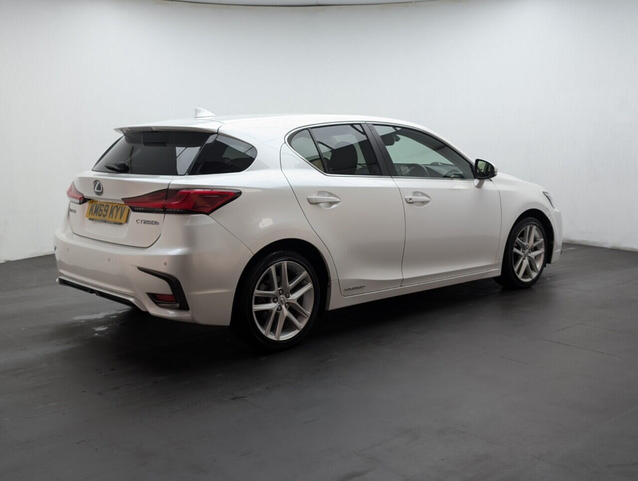 Used Lexus CT 2019 for sale - 76549870: Photo 8