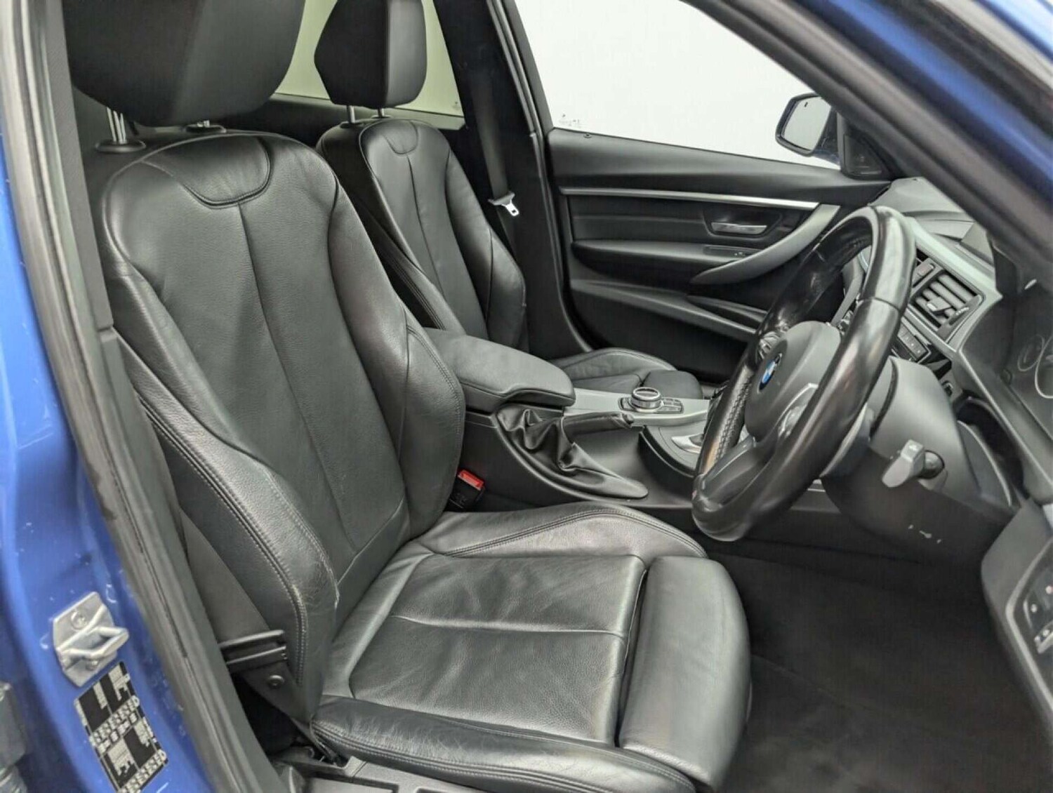 Used BMW 3 Series 2018 for sale - 77713397: Photo 12