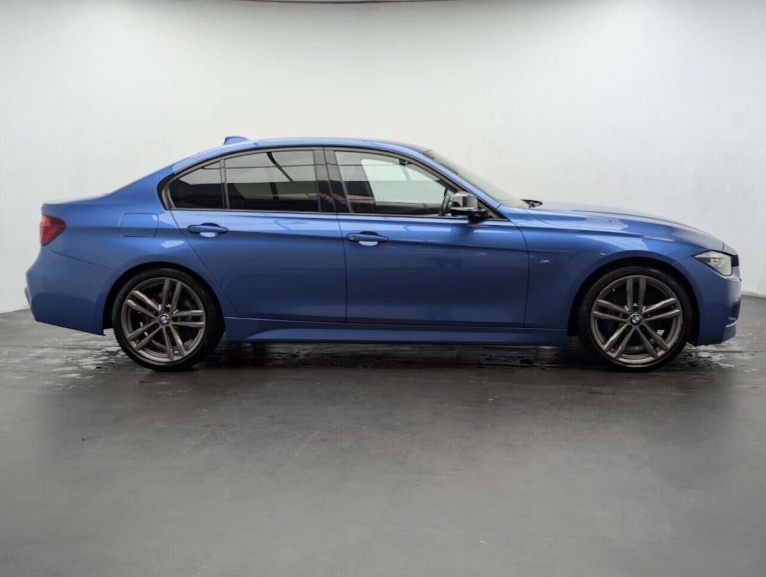 Used BMW 3 Series 2018 for sale - 77713397: Photo 9