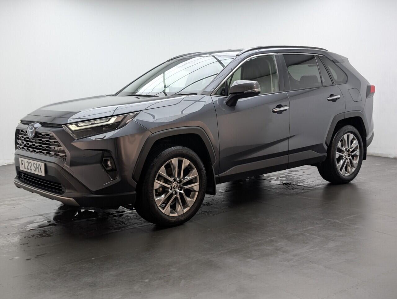 Used Toyota RAV4 2022 for sale - 77396050: Photo 4