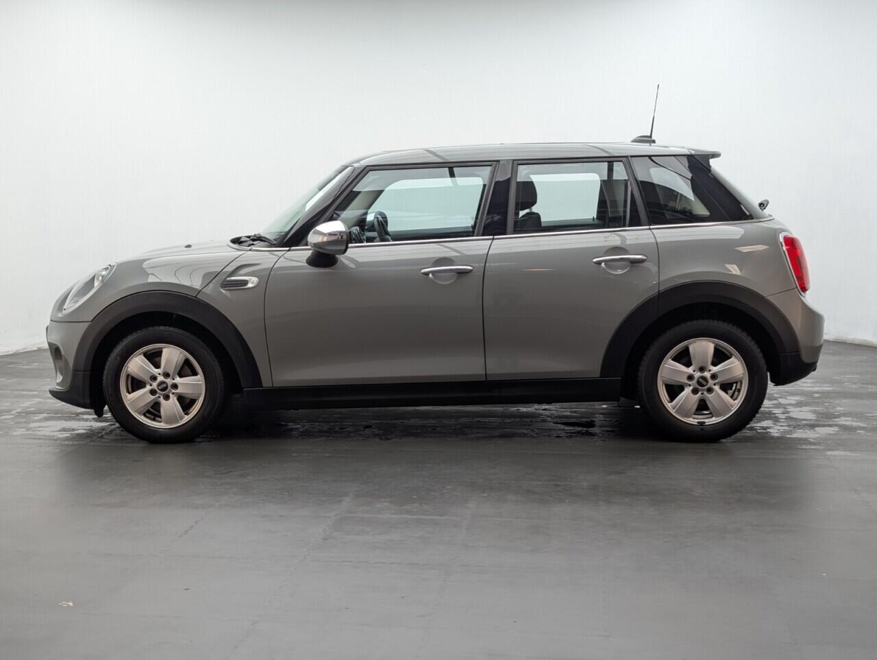 Used MINI Hatch 2015 for sale - 76584887: Photo 5