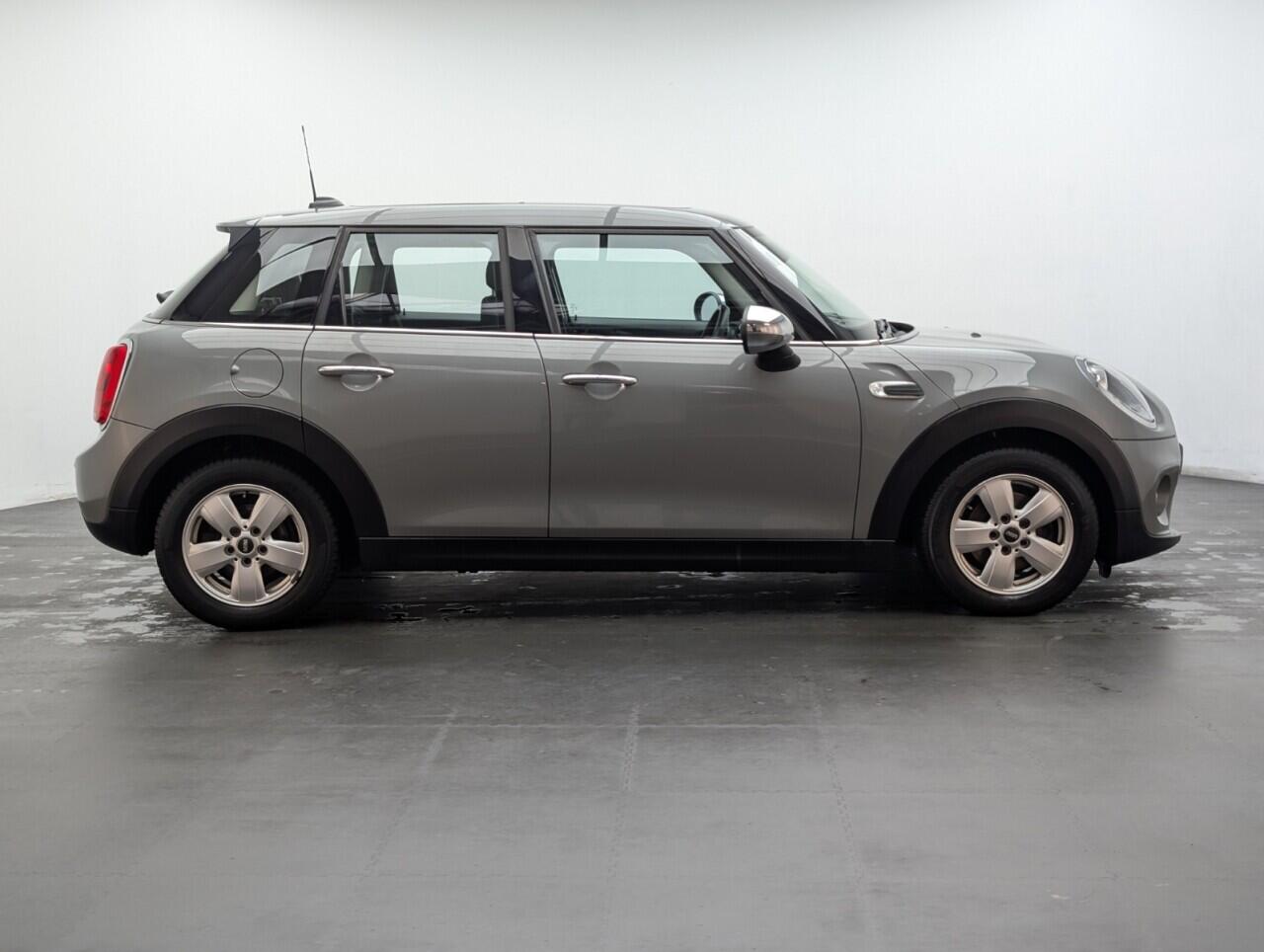 Used MINI Hatch 2015 for sale - 76584887: Photo 9