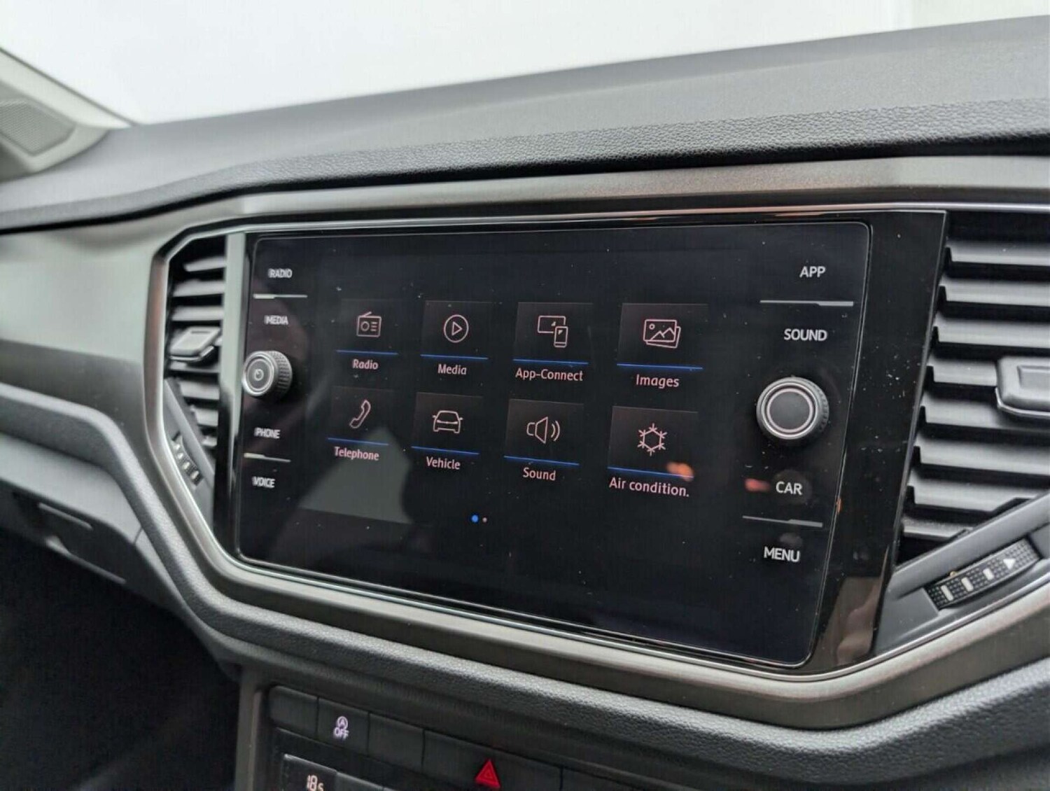 Used Volkswagen T-Roc 2019 for sale - 77714238: Photo 14