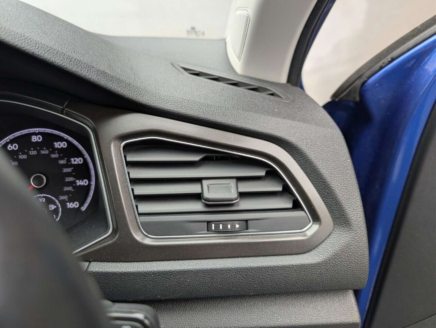 Used Volkswagen T-Roc 2019 for sale - 77714238: Photo 18