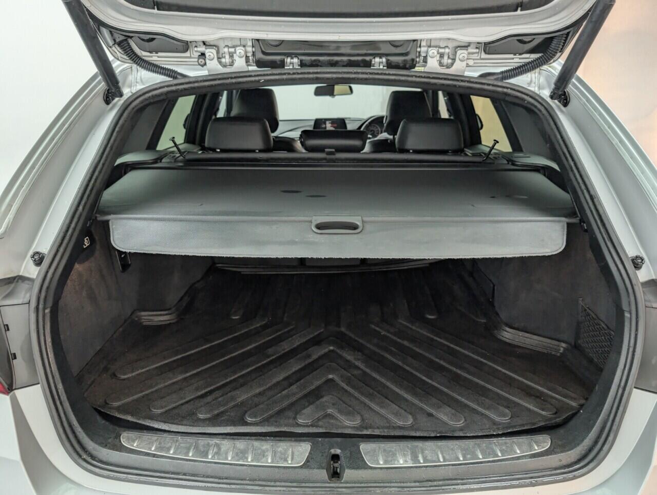 Used BMW 3 Series 2017 for sale - 76423101: Photo 26