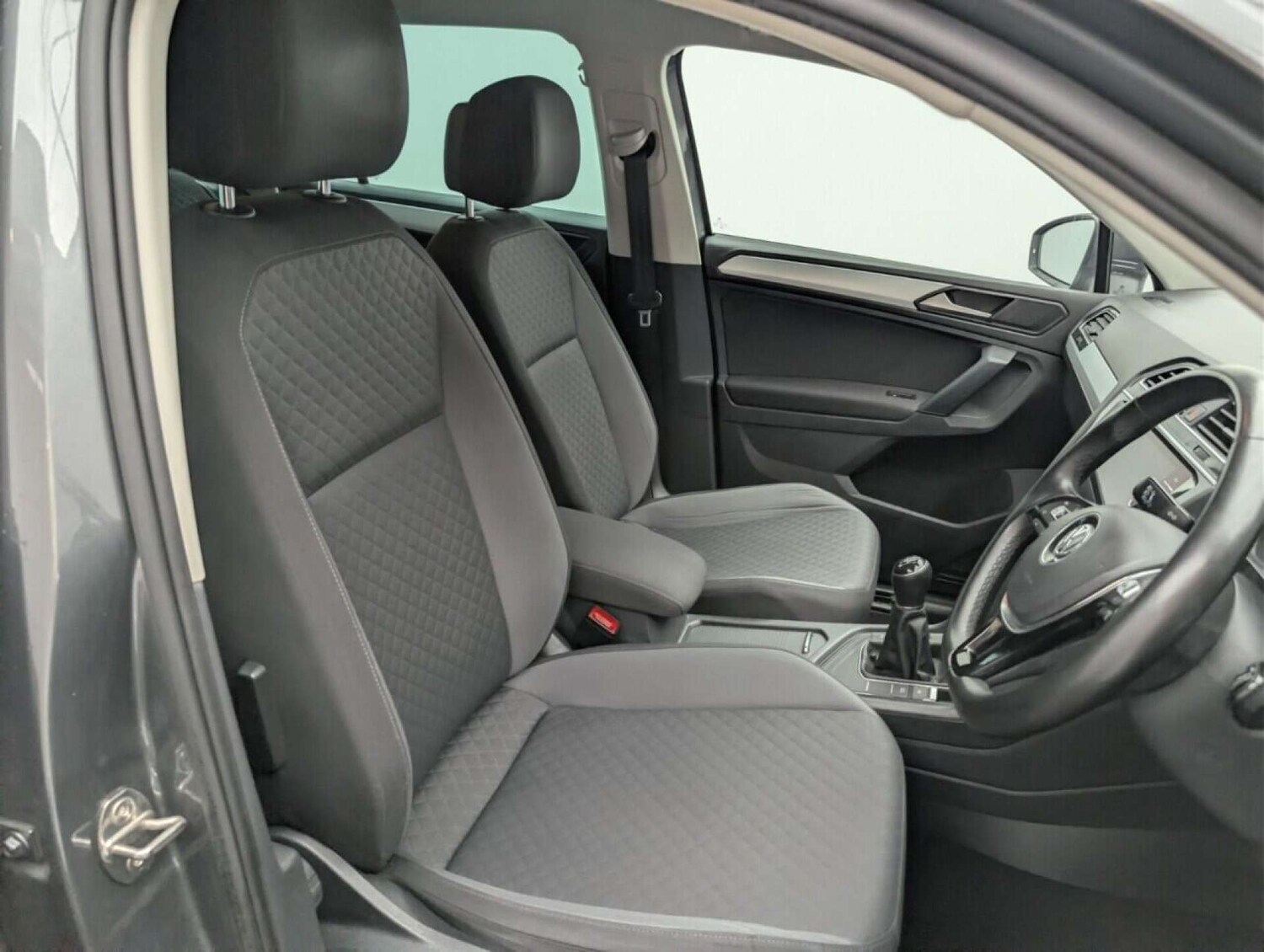 Used Volkswagen Tiguan 2019 for sale - 77714571: Photo 12