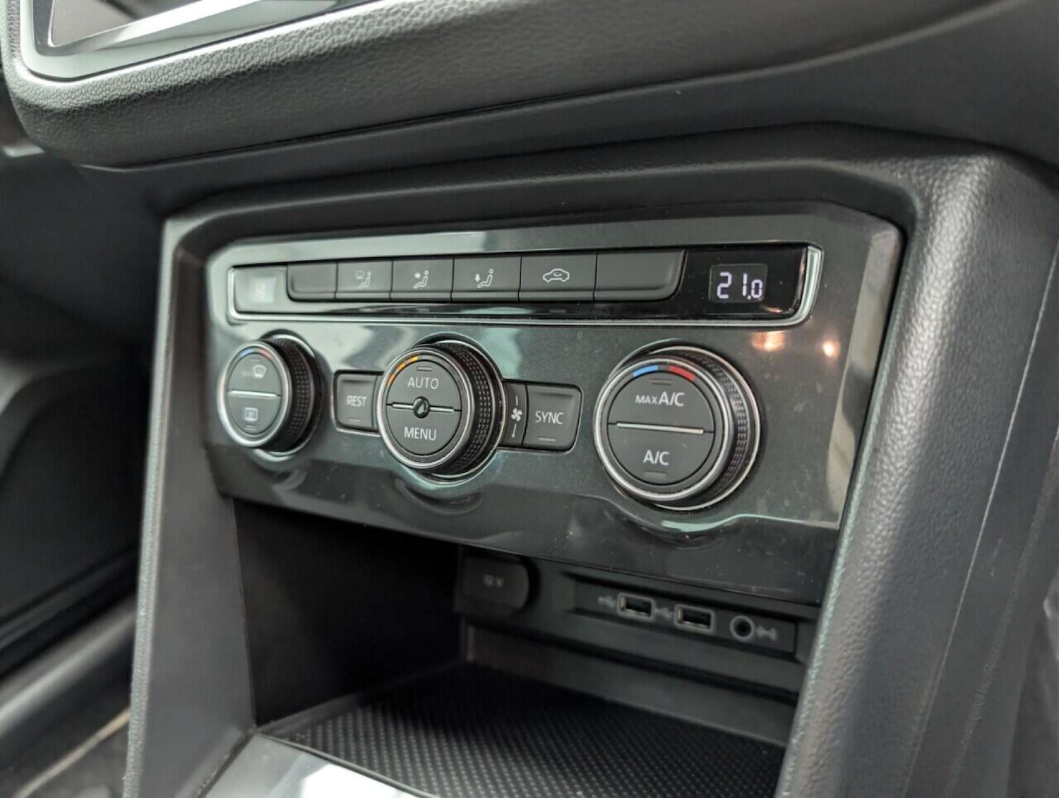 Used Volkswagen Tiguan 2019 for sale - 77714571: Photo 15