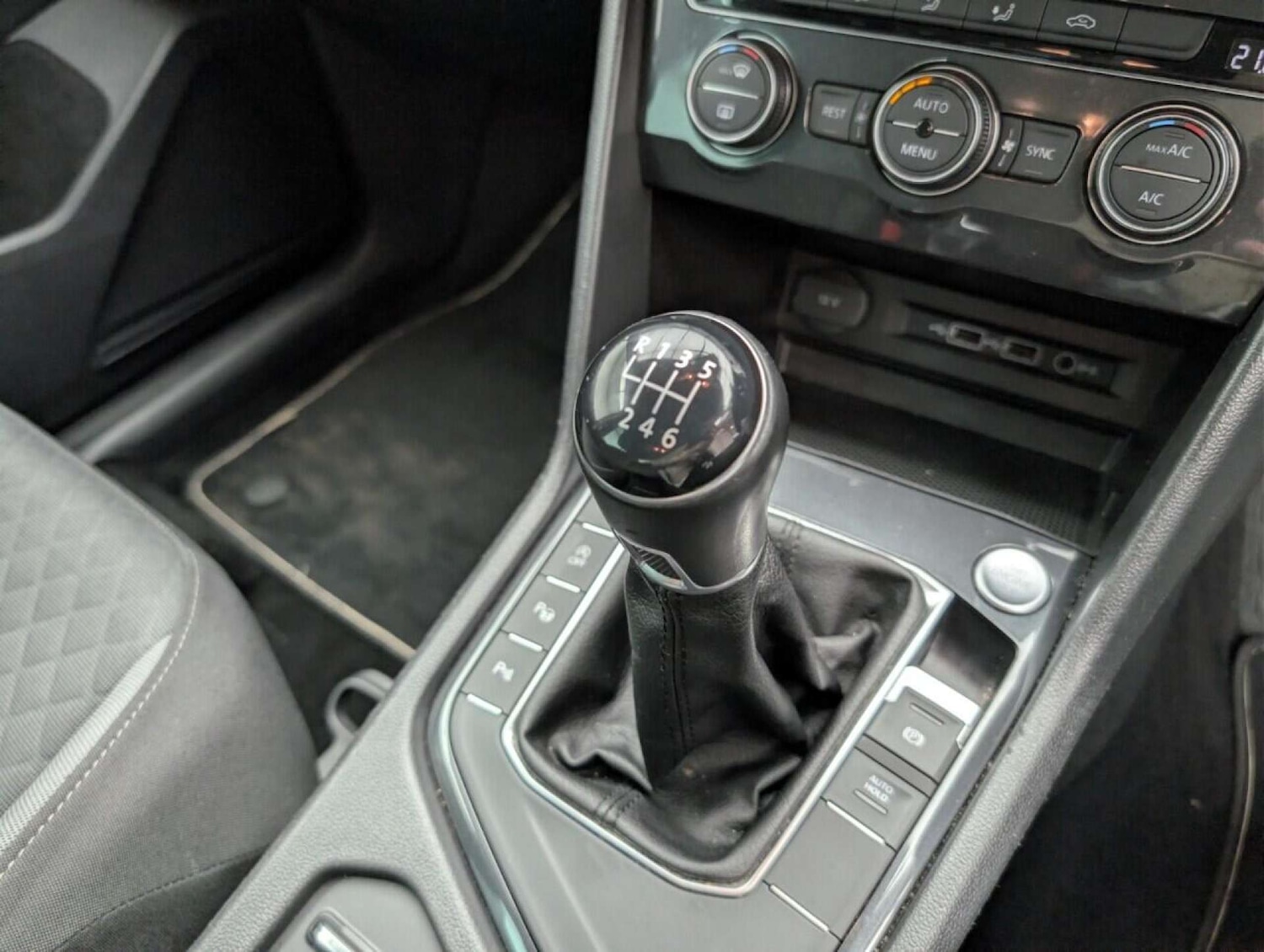 Used Volkswagen Tiguan 2019 for sale - 77714571: Photo 16