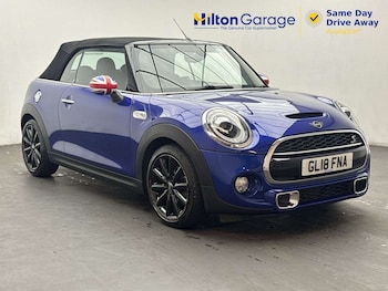Used MINI Convertible 2018 for sale - 79369884: Photo