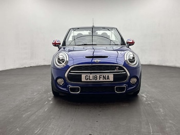 Used MINI Convertible 2018 for sale - 79369884: Photo