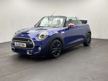 Used MINI Convertible 2018 for sale - 79369884: Photo