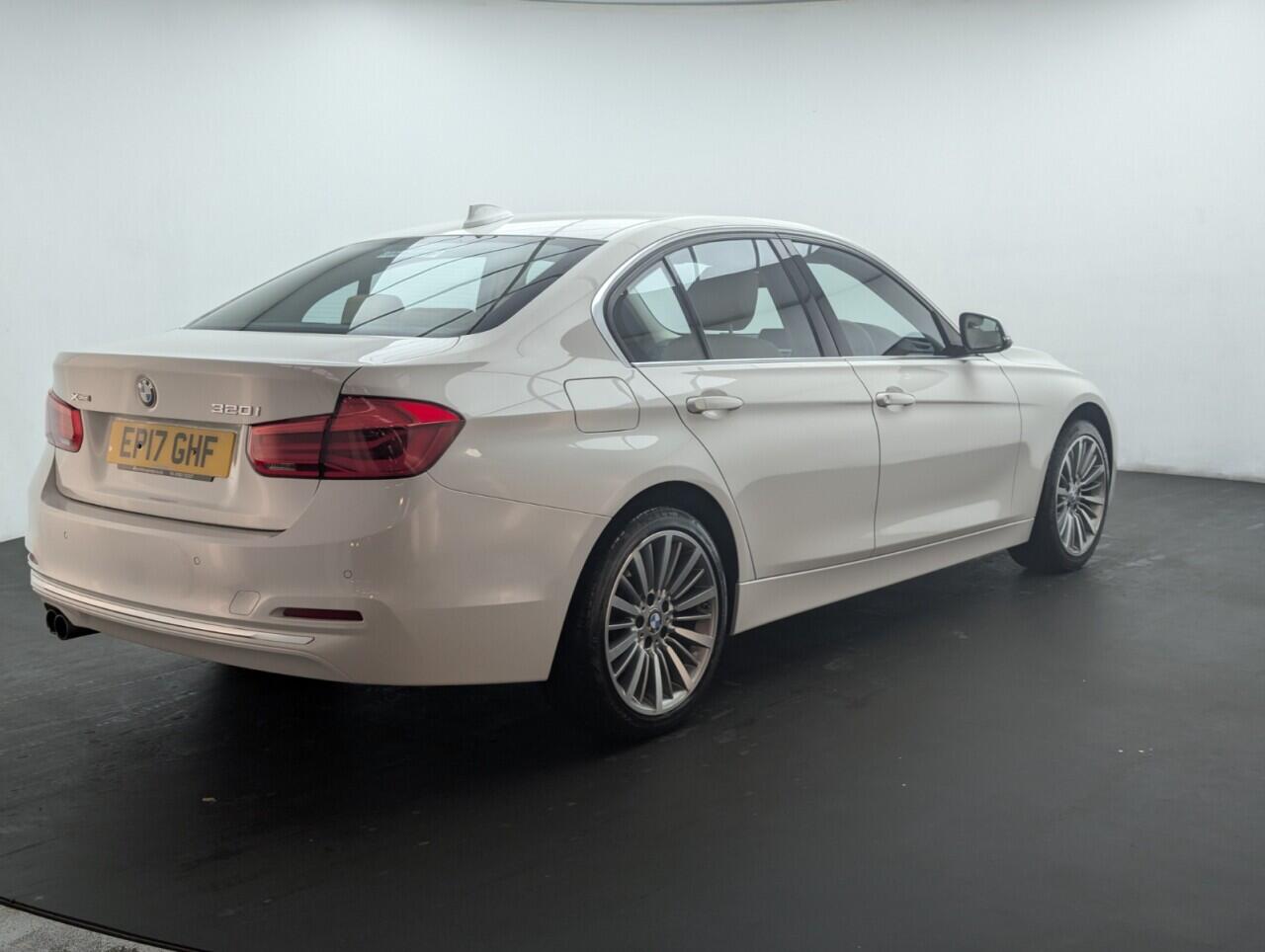 Used BMW 3 Series 2017 for sale - 76425701: Photo 8