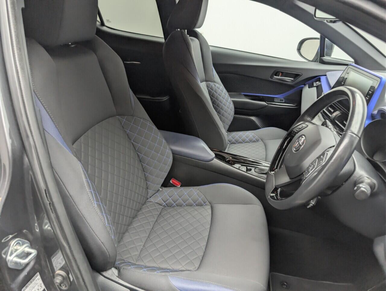 Used Toyota C-HR 2020 for sale - 77091332: Photo 24