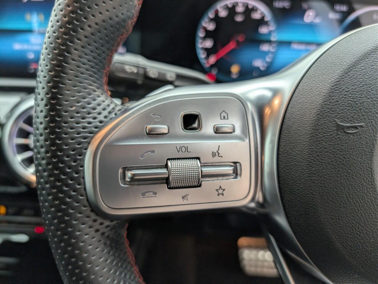 Used Mercedes-Benz A-Class for sale - 76689080: Photo 32