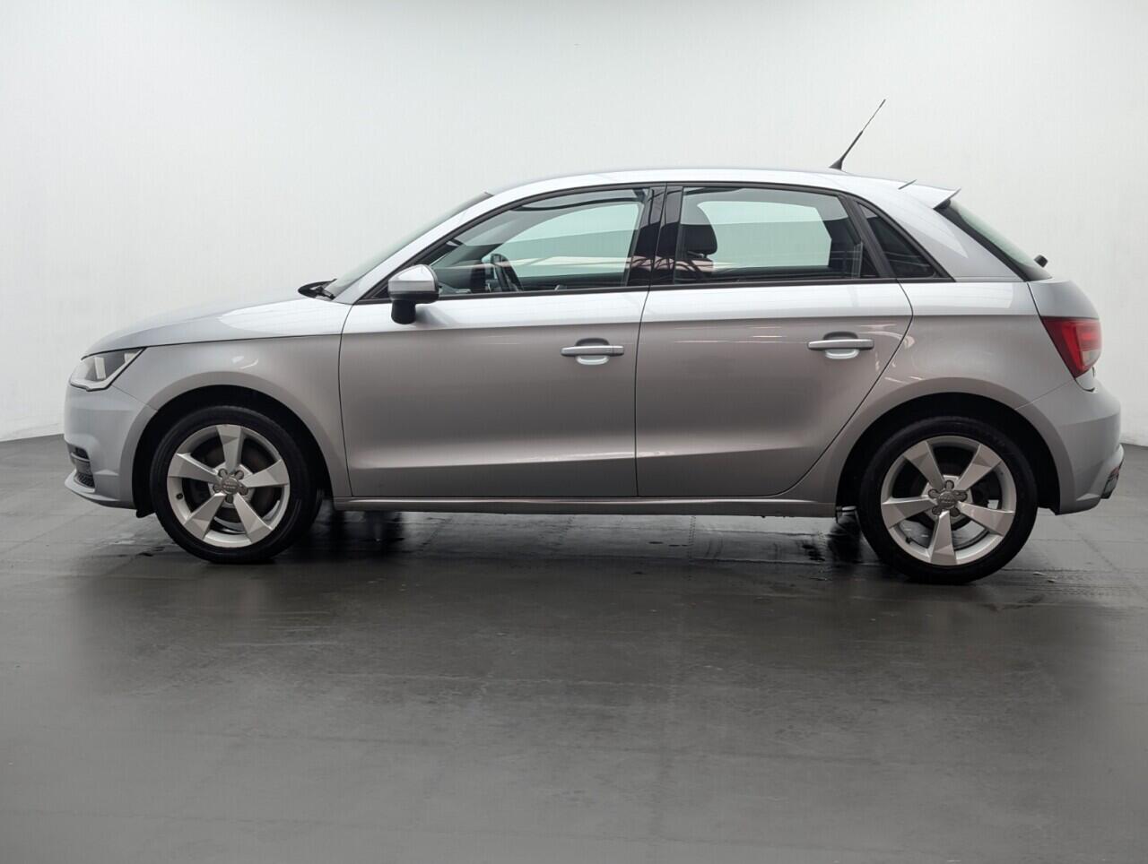 Used Audi A1 2018 for sale - 76425705: Photo 5