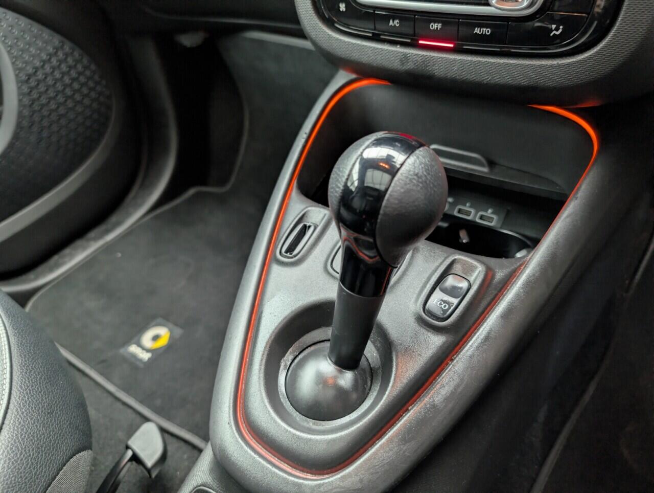 Used smart fortwo 2021 for sale - 77143460: Photo 17