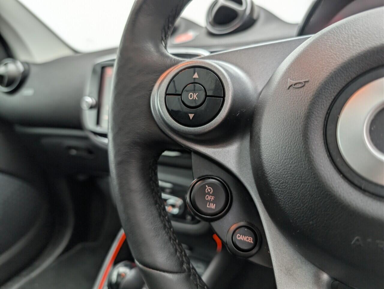 Used smart fortwo 2021 for sale - 77143460: Photo 19