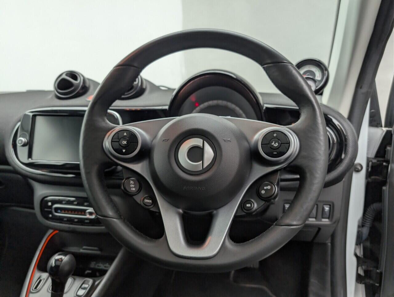 Used smart fortwo 2021 for sale - 77143460: Photo 23
