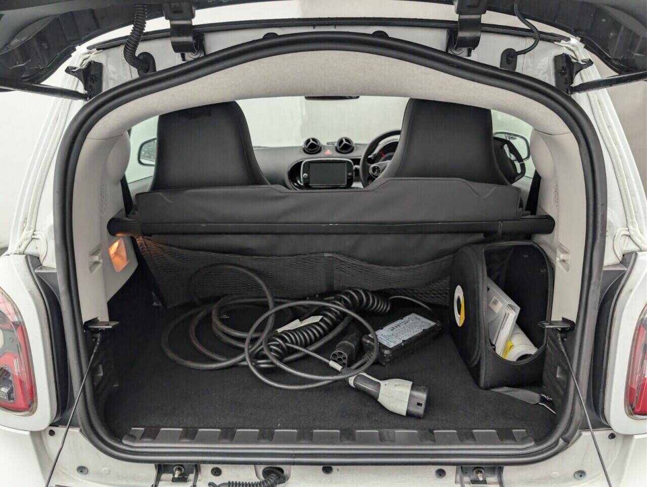 Used smart fortwo 2021 for sale - 77143460: Photo 25