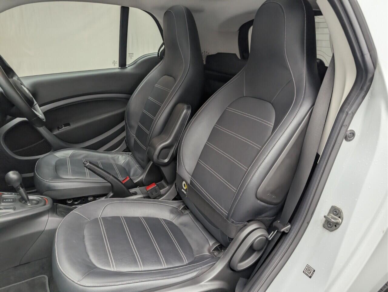 Used smart fortwo 2021 for sale - 77143460: Photo 26