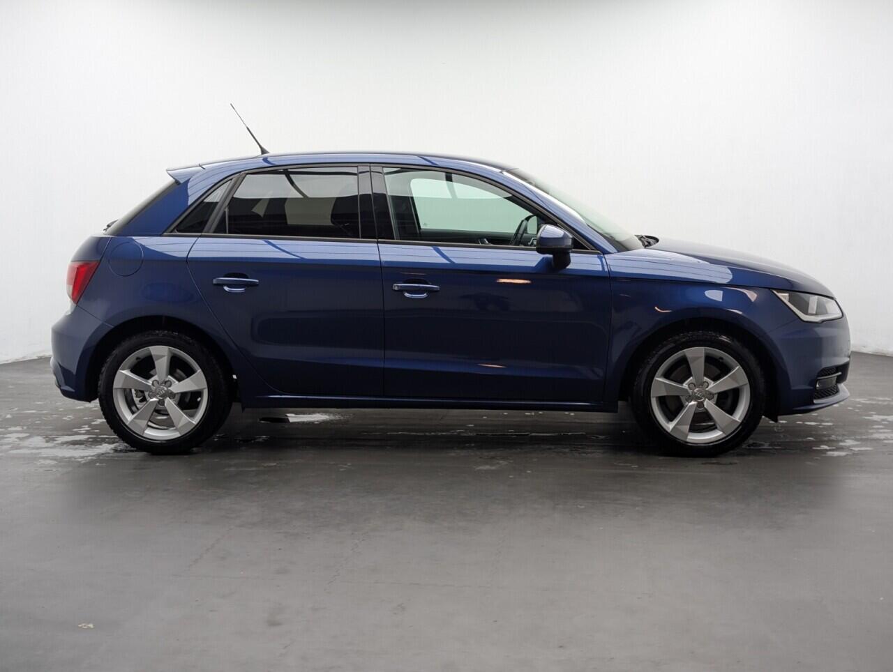 Used Audi A1 2016 for sale - 76976360: Photo 9