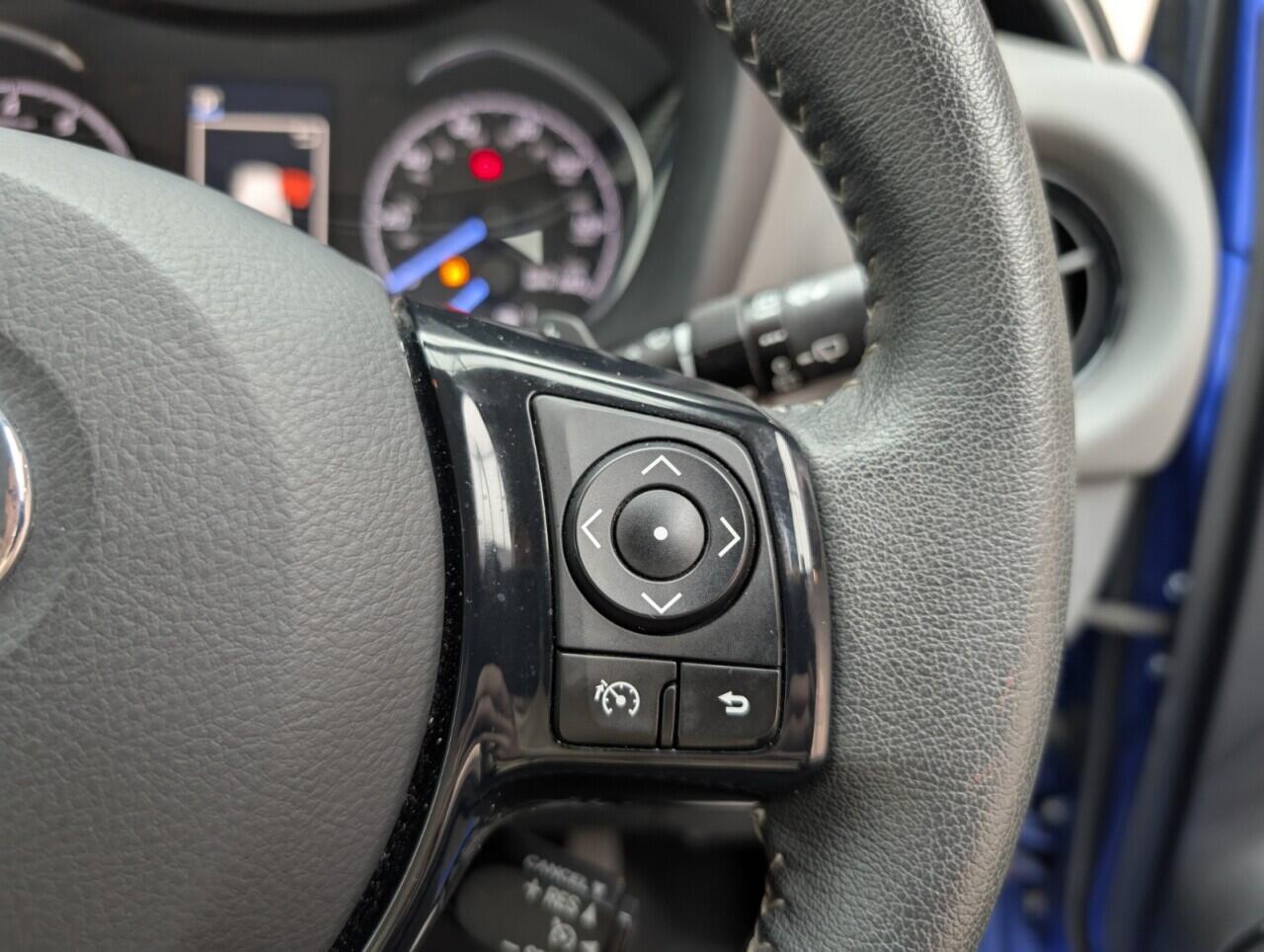 Used Toyota Yaris 2018 for sale - 76735315: Photo 19