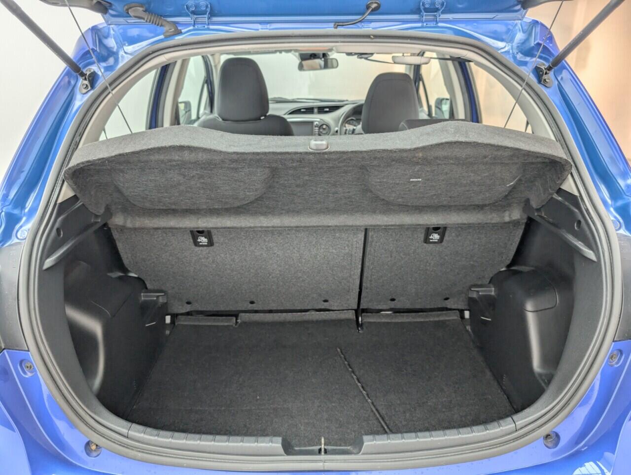 Used Toyota Yaris 2018 for sale - 76735315: Photo 25