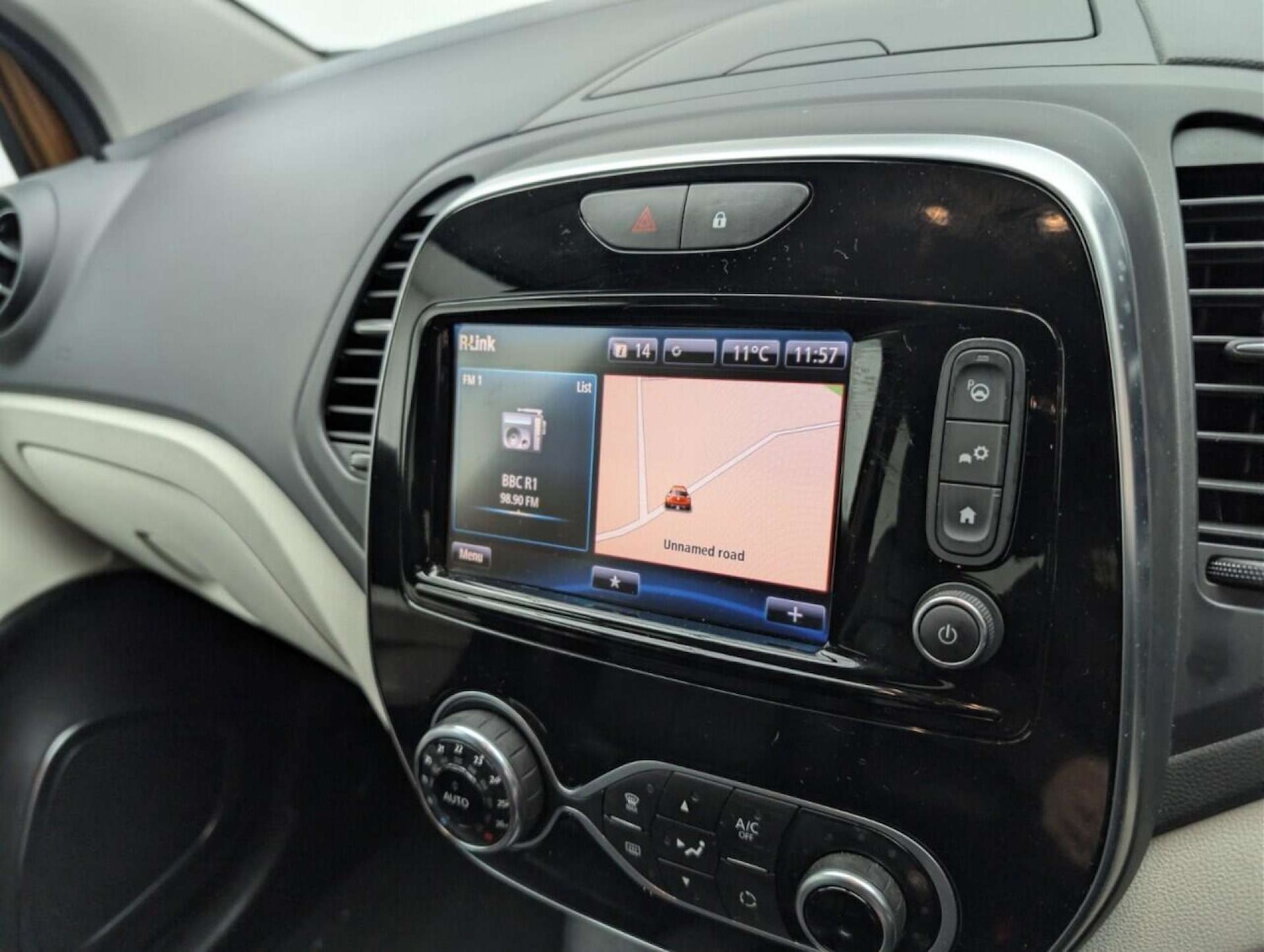 Used Renault Captur 2018 for sale - 78031068: Photo 15