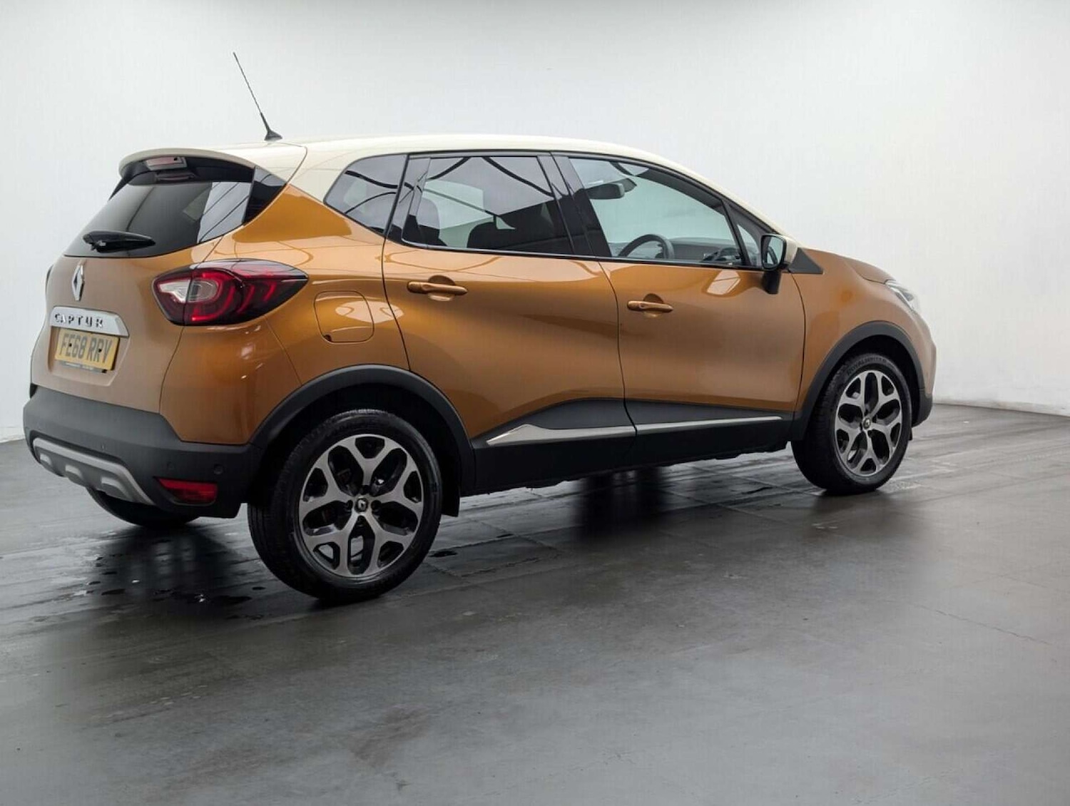 Used Renault Captur 2018 for sale - 78031068: Photo 9