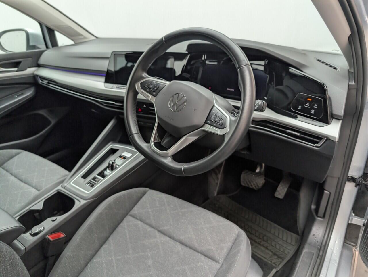 Used Volkswagen Golf 2023 for sale - 76423890: Photo 11