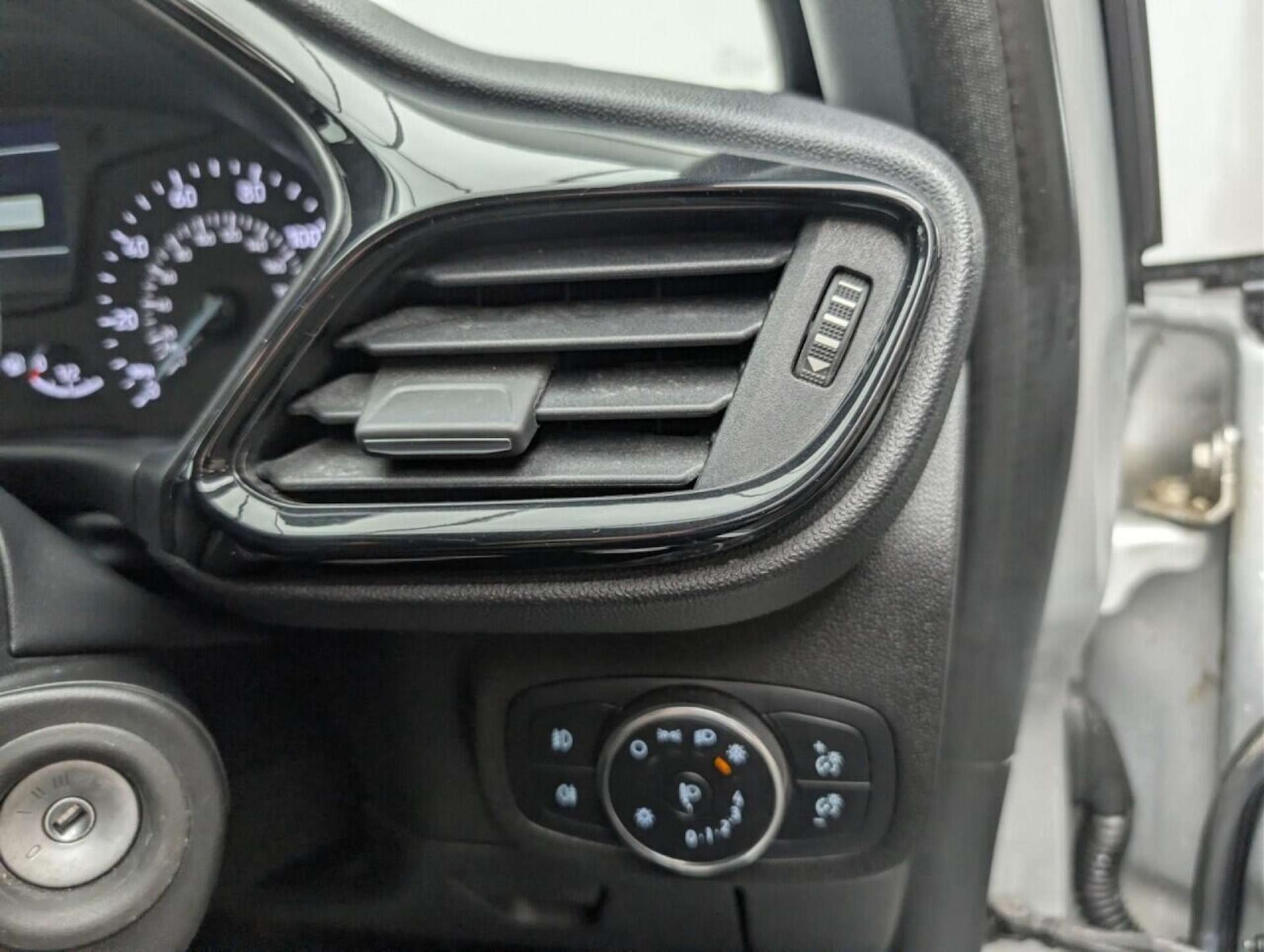 Used Ford Fiesta 2019 for sale - 77713440: Photo 21