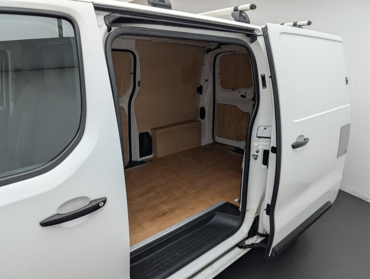 Used Citroen Dispatch 2018 for sale - 76742463: Photo 23