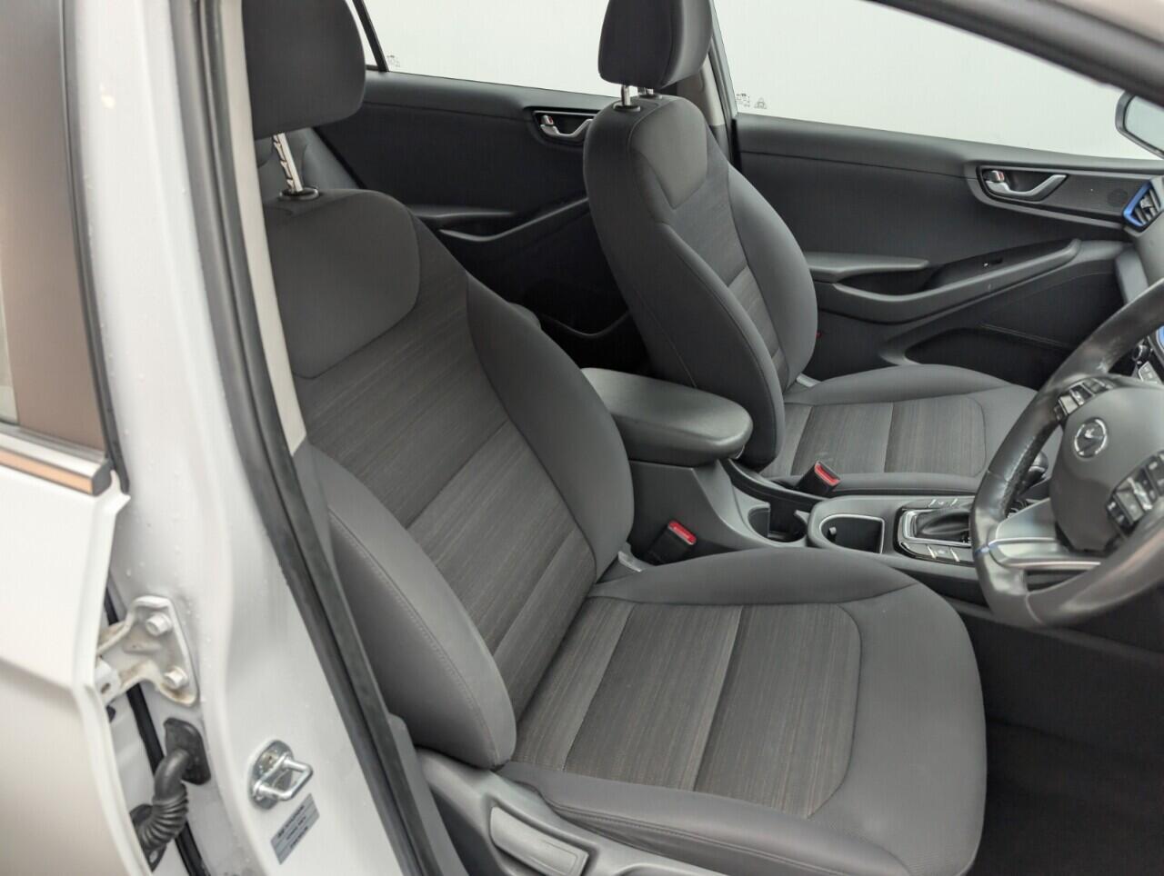 Used Hyundai IONIQ 2018 for sale - 76424871: Photo 12